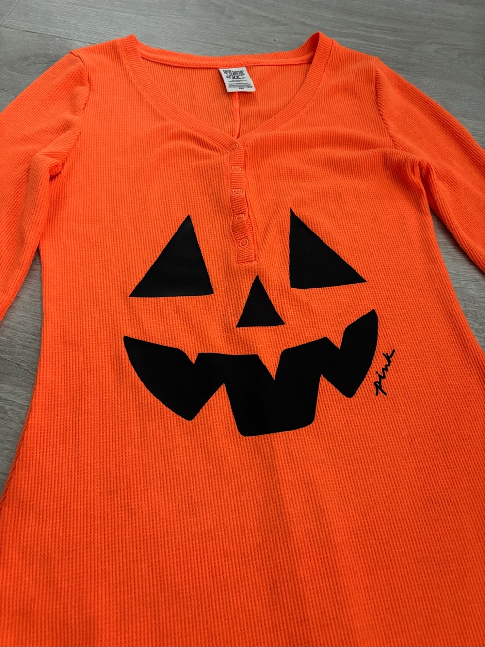 Victoria's Secret PINK Halloween Orange Pumpkin Thermal One-Piece Footie size S - Picture 2 of 10